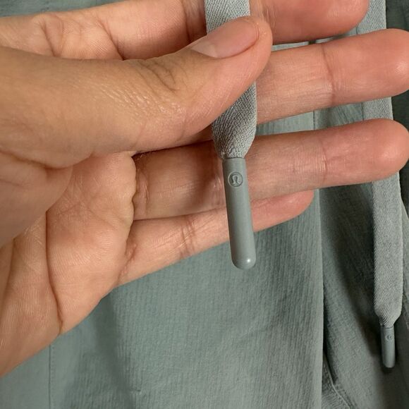 Lululemon Bowline Ripstop Short 8" Silver Blue Size Extra Large Athletic Gym - Picture 4 of 9